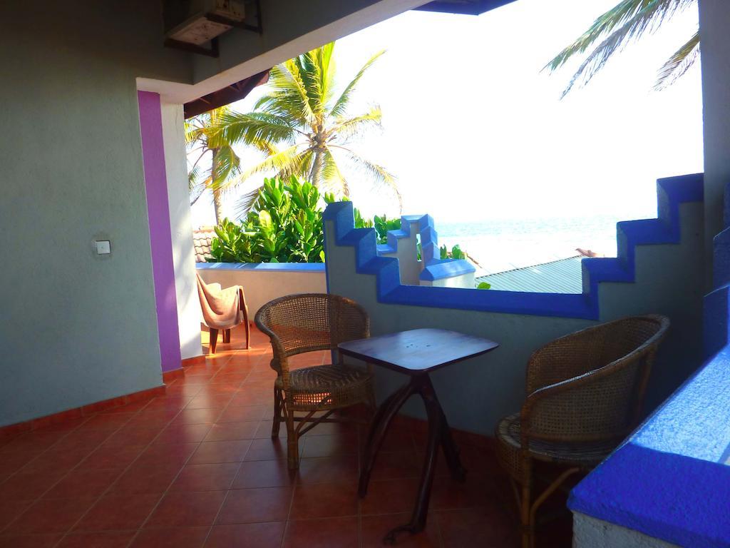 Blue Ocean Villa Hikkaduwa Esterno foto